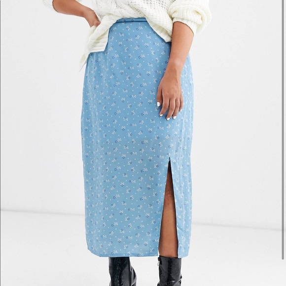ASOS Curve Dresses & Skirts - Curve maxi skirt with side slit in ditsy floral
